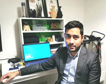 Shakir Tahir at his desk
