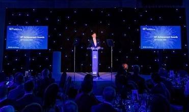 Suzi Ruffell hosting IET Achievement Awards